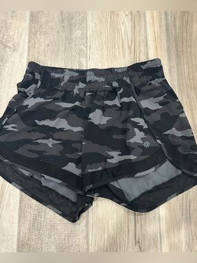 Athleta Black and Gray Printed Mesh Race Run Shorts
